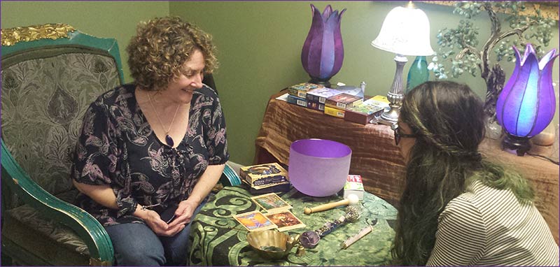 Alicia Schimek channeling readings